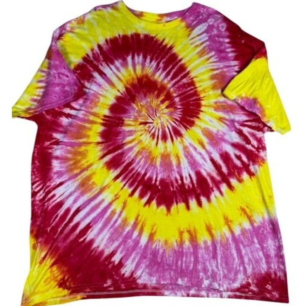 Carolina Tye Dyes T-Shirt Men's XL Pink Yellow Red Tie Dye Spiral Short Sleeve‎